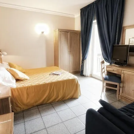 Hotel Sabbie D'Oro Giardini-Naxos Kamer foto